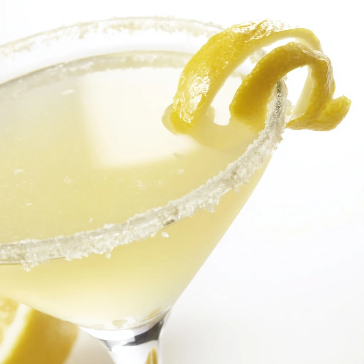Drop Lemon cocktail, a sparkling drink with a sugared rim and a bright lemon garnish.