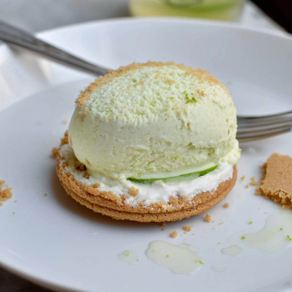 Key Lime Pie Ice Cream Sandwiches with zesty lime filling and golden graham cookies
